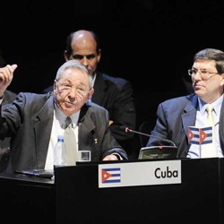 Return Guantánamo base to Cuba says Raúl Castro at CELAC Summit